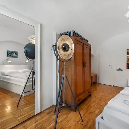 Rog With Furnished Courtyard