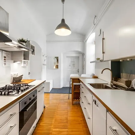 Rog With Furnished Courtyard * Lublana